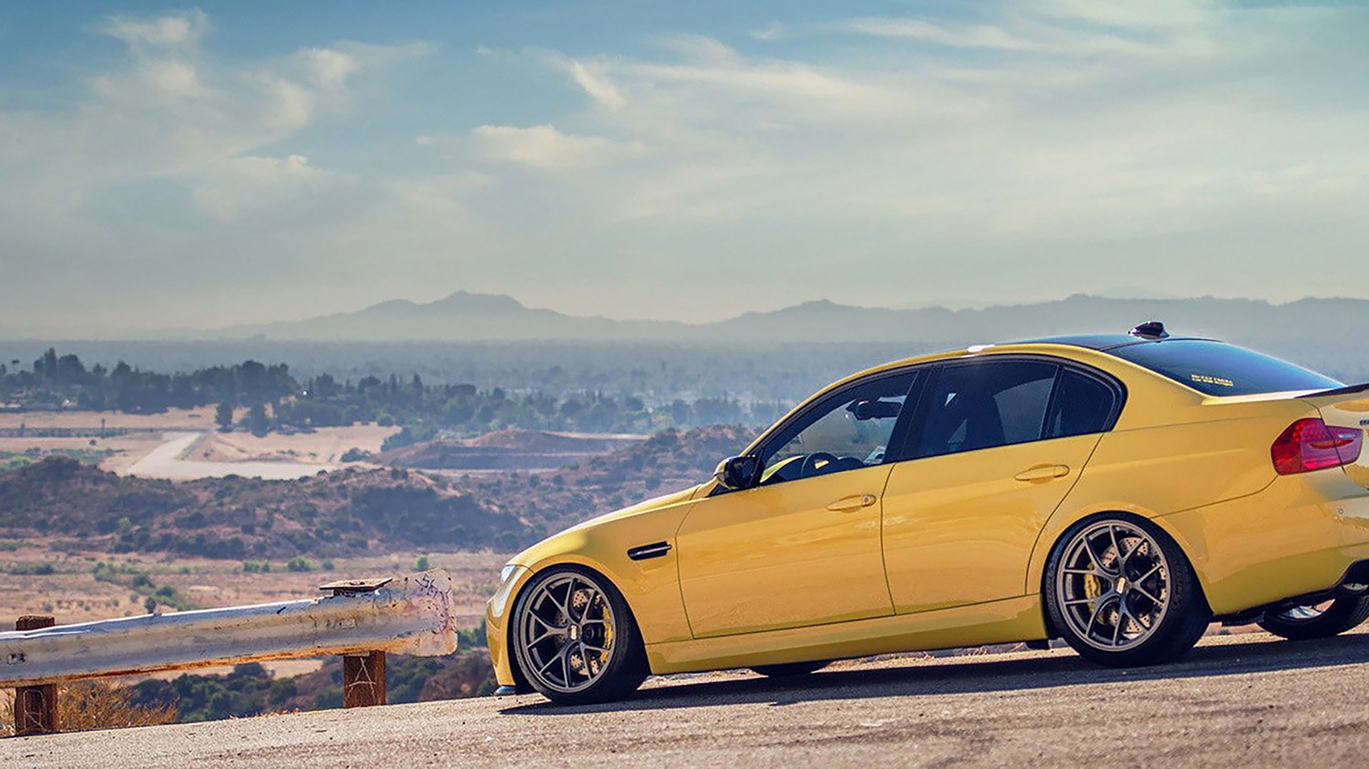 雷火电竞网站-阿劳霍魔力引爆，佛罗伦萨的黑色战术，斩落德甲豪门的交响乐